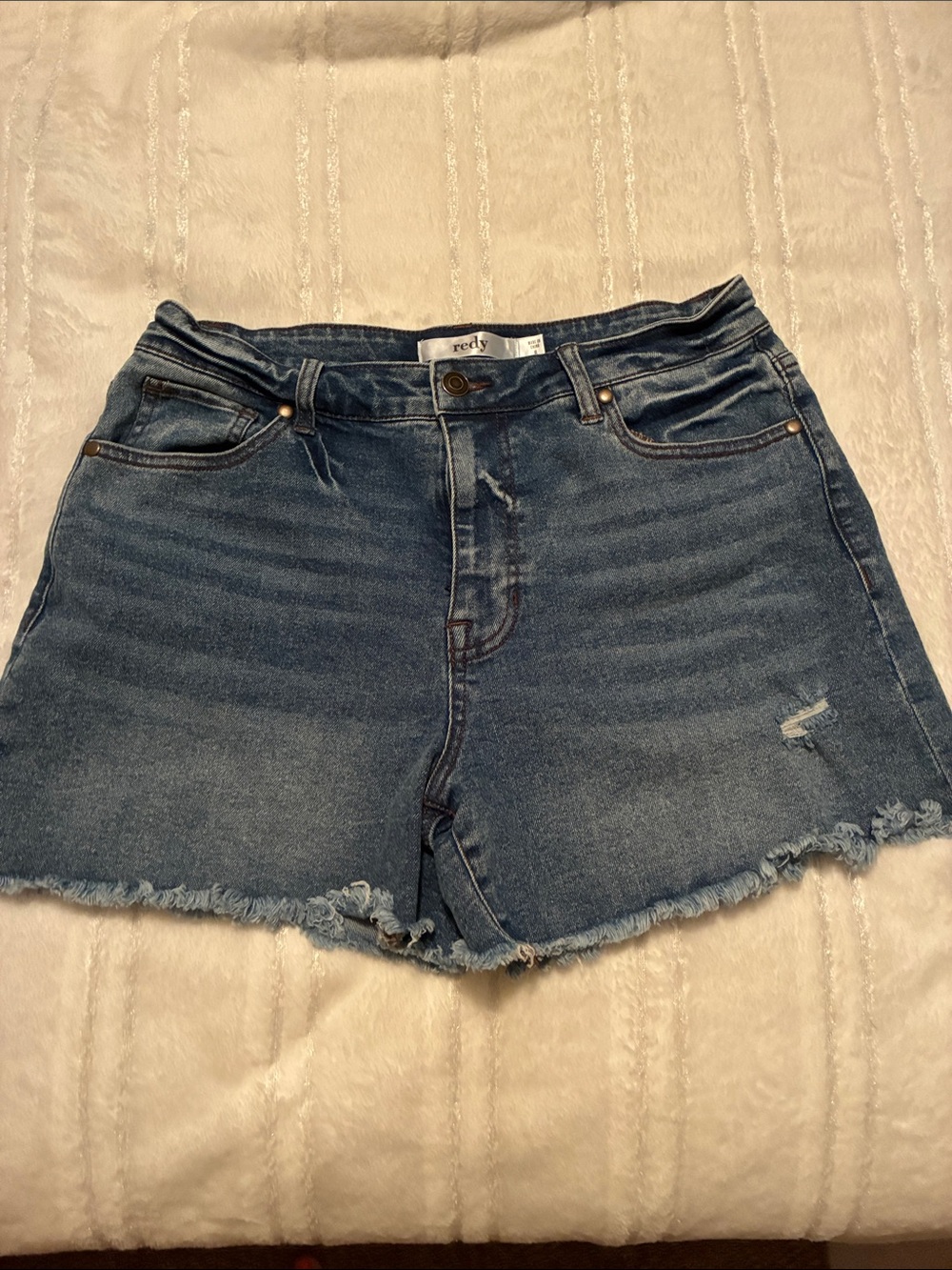 redy
High-Rise Dark Blue Denim Jean Shorts with Frayed Hem